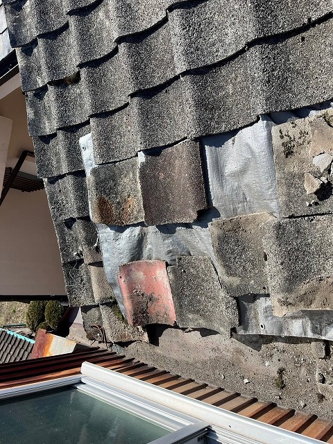 甲府市　雨漏れ　セメント瓦　葺き替え工事